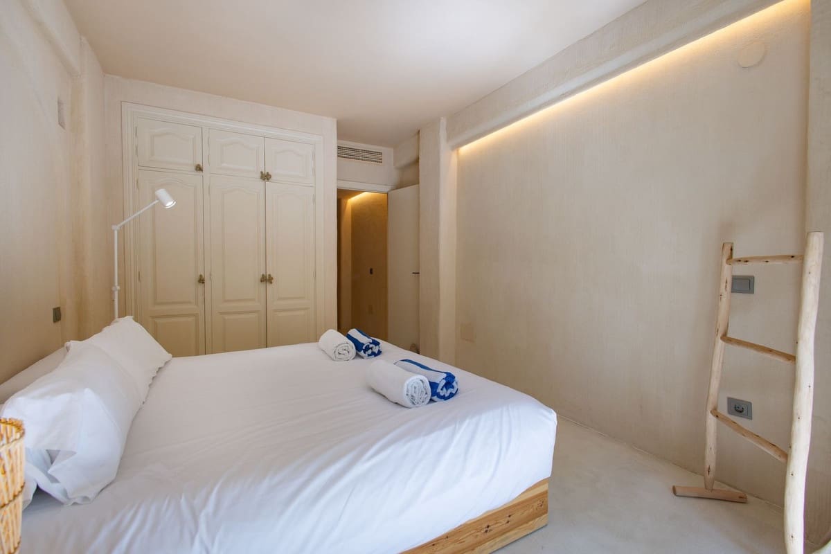 2 slaapkamer Appartement te koop in Estepona met garage - € 475.000 (Ref: 9314483)