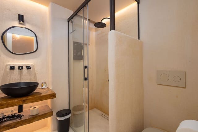 2 Zimmer Apartment zu verkaufen in Estepona mit Garage - 475.000 € (Ref: 9314483)