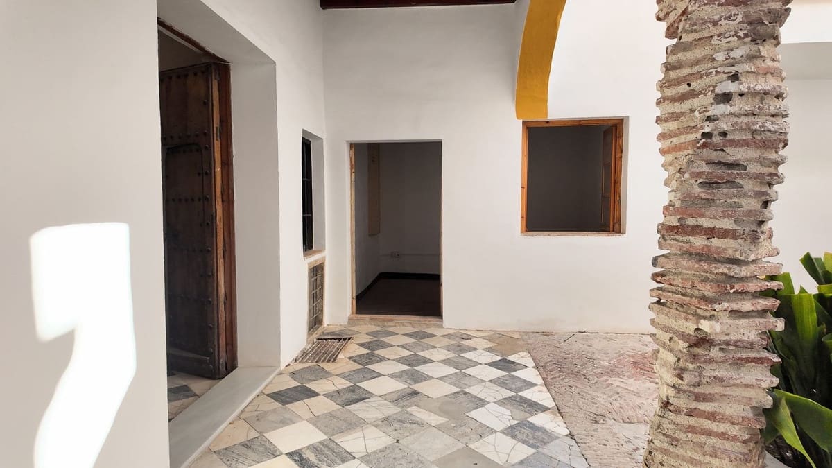 10 quarto Casa em Banda para venda em Casarabonela - 595 000 € (Ref: 9353829)