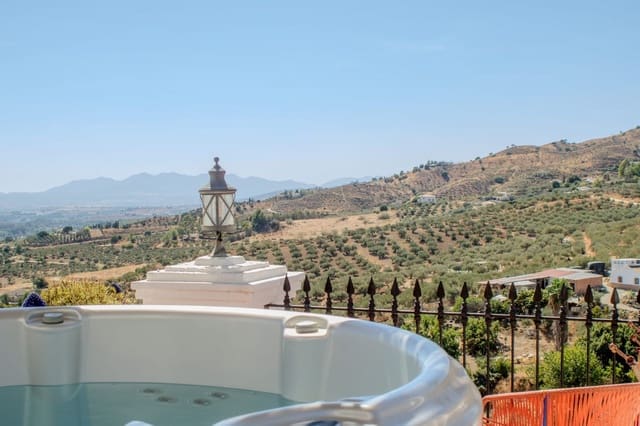 4 sovrum Hus till salu i Alora med garage - 395 000 € (Ref: 9356967)