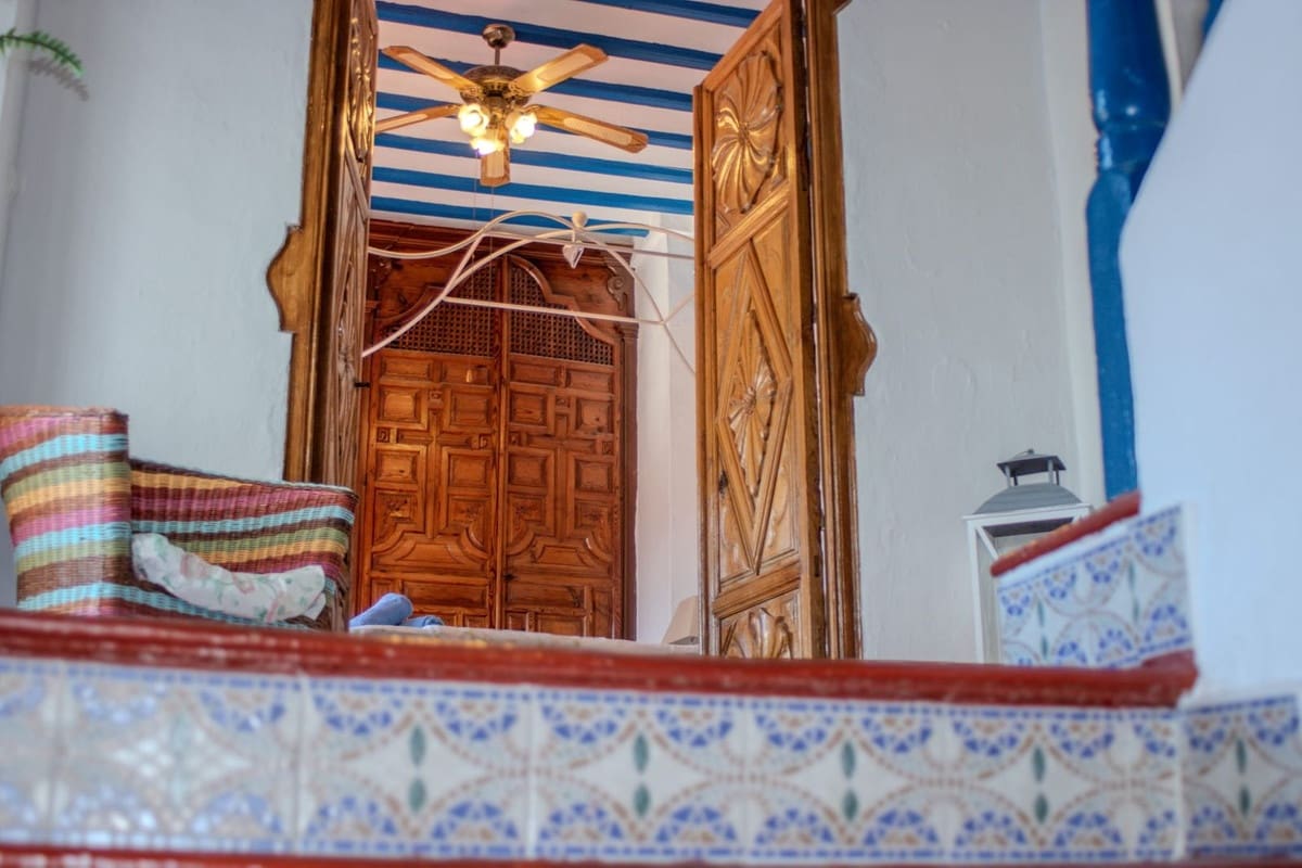 4 bedroom Townhouse for sale in Alora with garage - € 375,000 (Ref: 9356967)