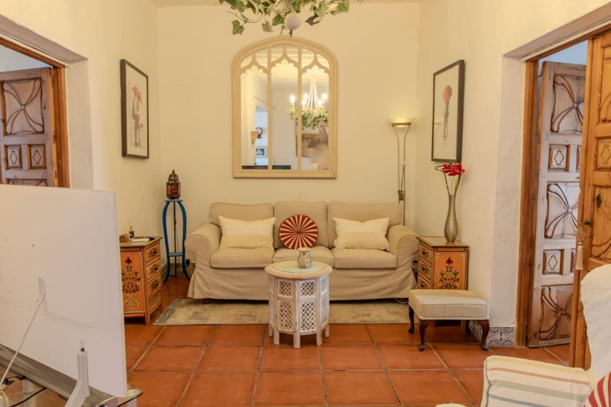 4 bedroom Townhouse for sale in Alora with garage - € 349,000 (Ref: 9356967)