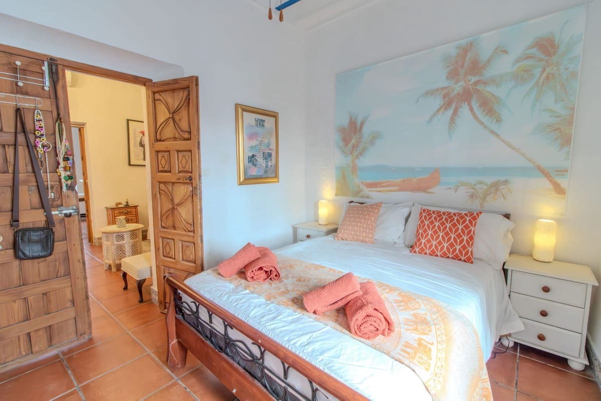 4 bedroom Townhouse for sale in Alora with garage - € 349,000 (Ref: 9356967)