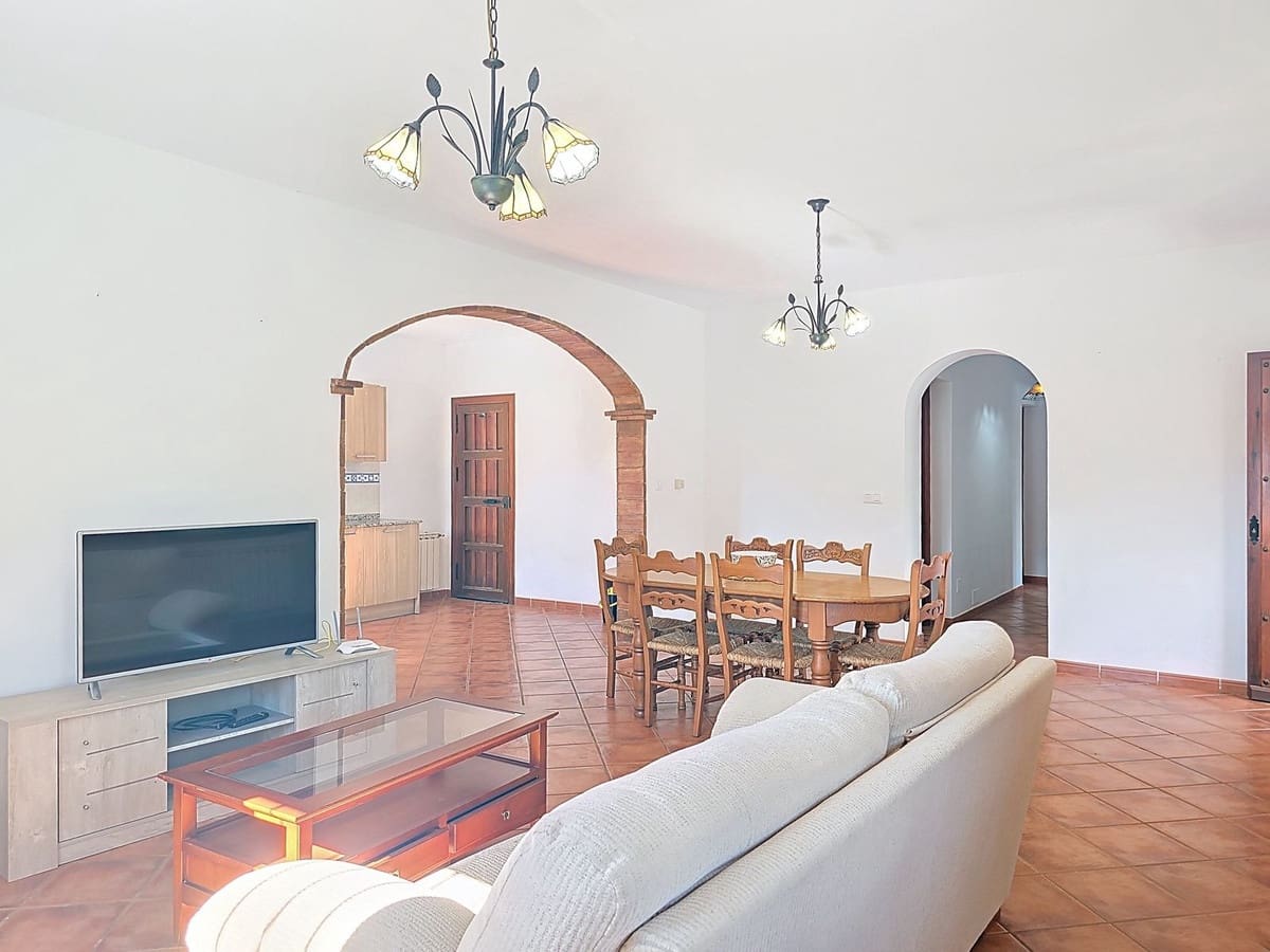 3 bedroom Villa for sale in Archez with pool garage - € 349,000 (Ref: 9357973)