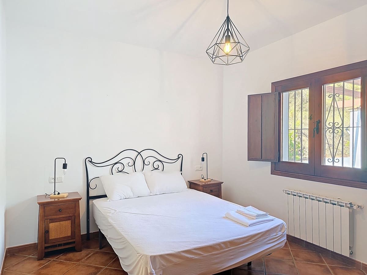 3 bedroom Villa for sale in Archez with pool garage - € 349,000 (Ref: 9357973)