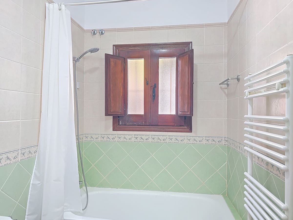 3 bedroom Villa for sale in Archez with pool garage - € 349,000 (Ref: 9357973)