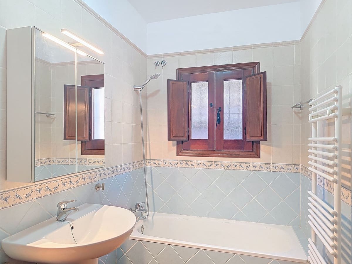 3 bedroom Villa for sale in Archez with pool garage - € 349,000 (Ref: 9357973)