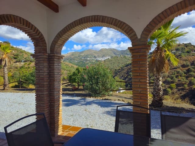 3 soveværelse Villa til salg i Archez med swimmingpool garage - € 349.000 (Ref: 9357973)