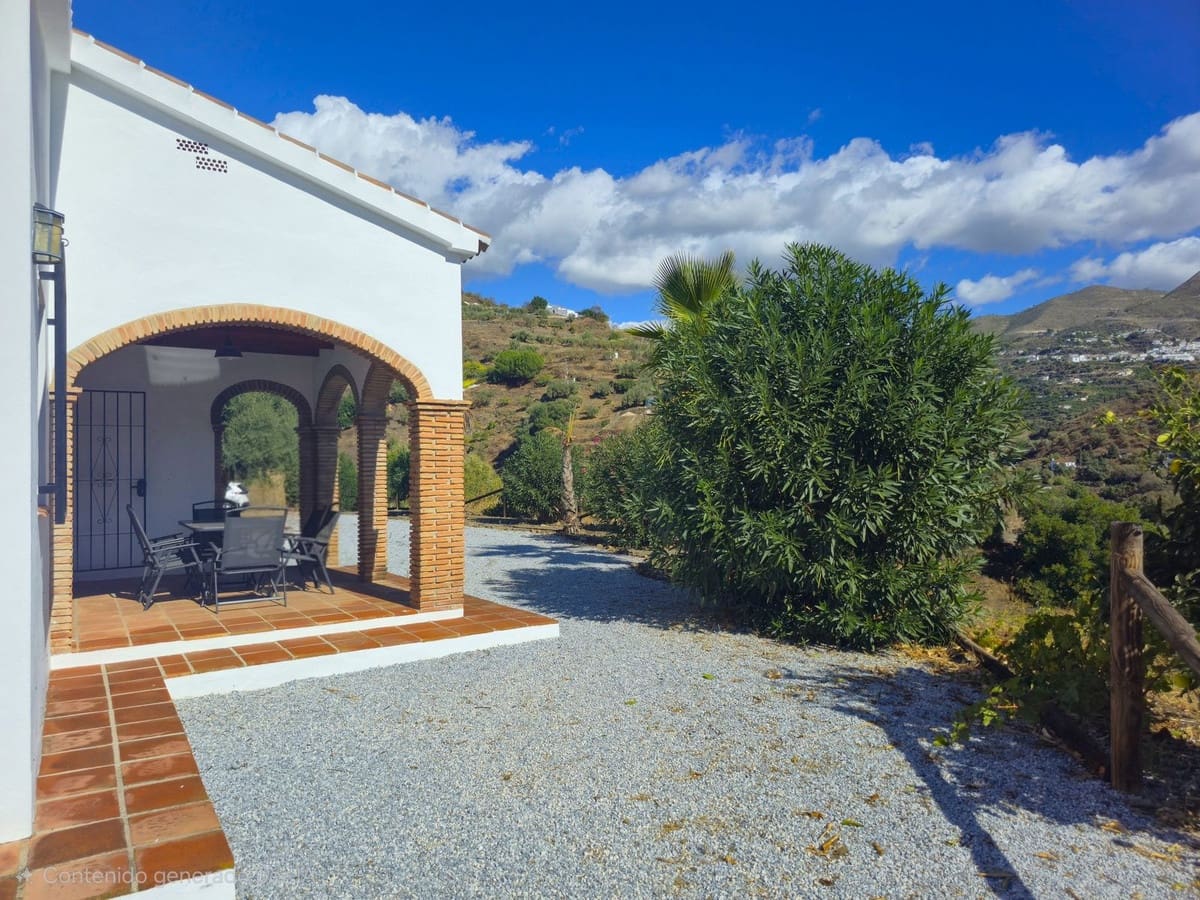 3 bedroom Villa for sale in Archez with pool garage - € 349,000 (Ref: 9357973)