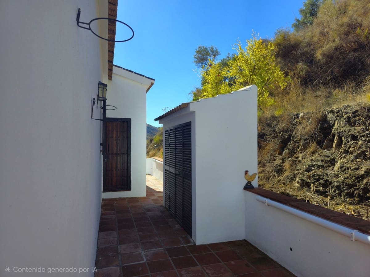 3 bedroom Villa for sale in Archez with pool garage - € 349,000 (Ref: 9357973)