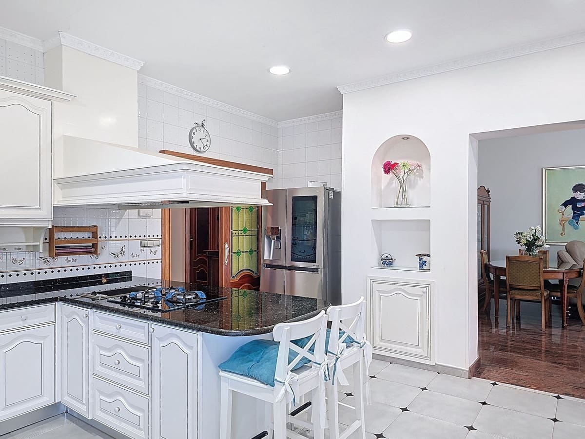 7 soveværelse Villa til salg i Motril med swimmingpool garage - € 900.000 (Ref: 9361789)