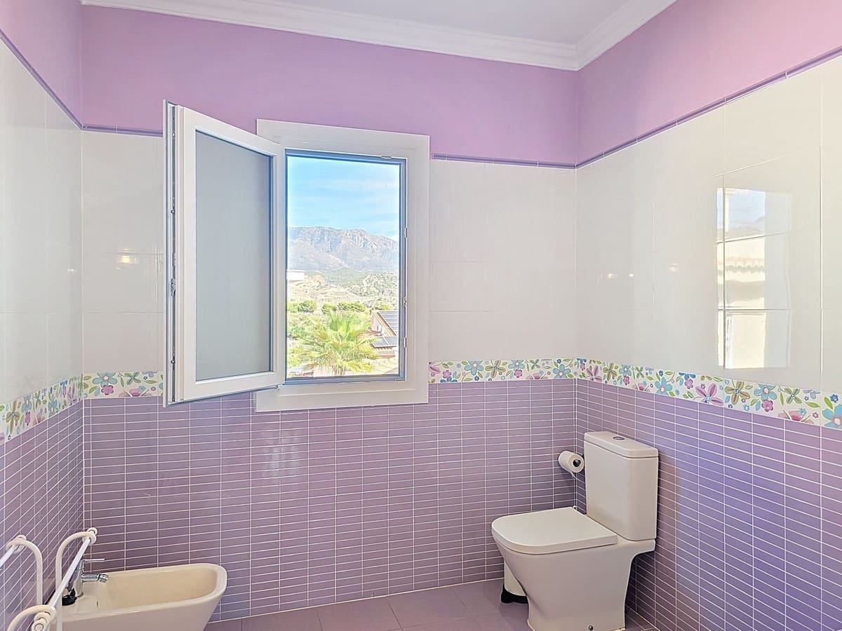 7 soveværelse Villa til salg i Motril med swimmingpool garage - € 900.000 (Ref: 9361789)