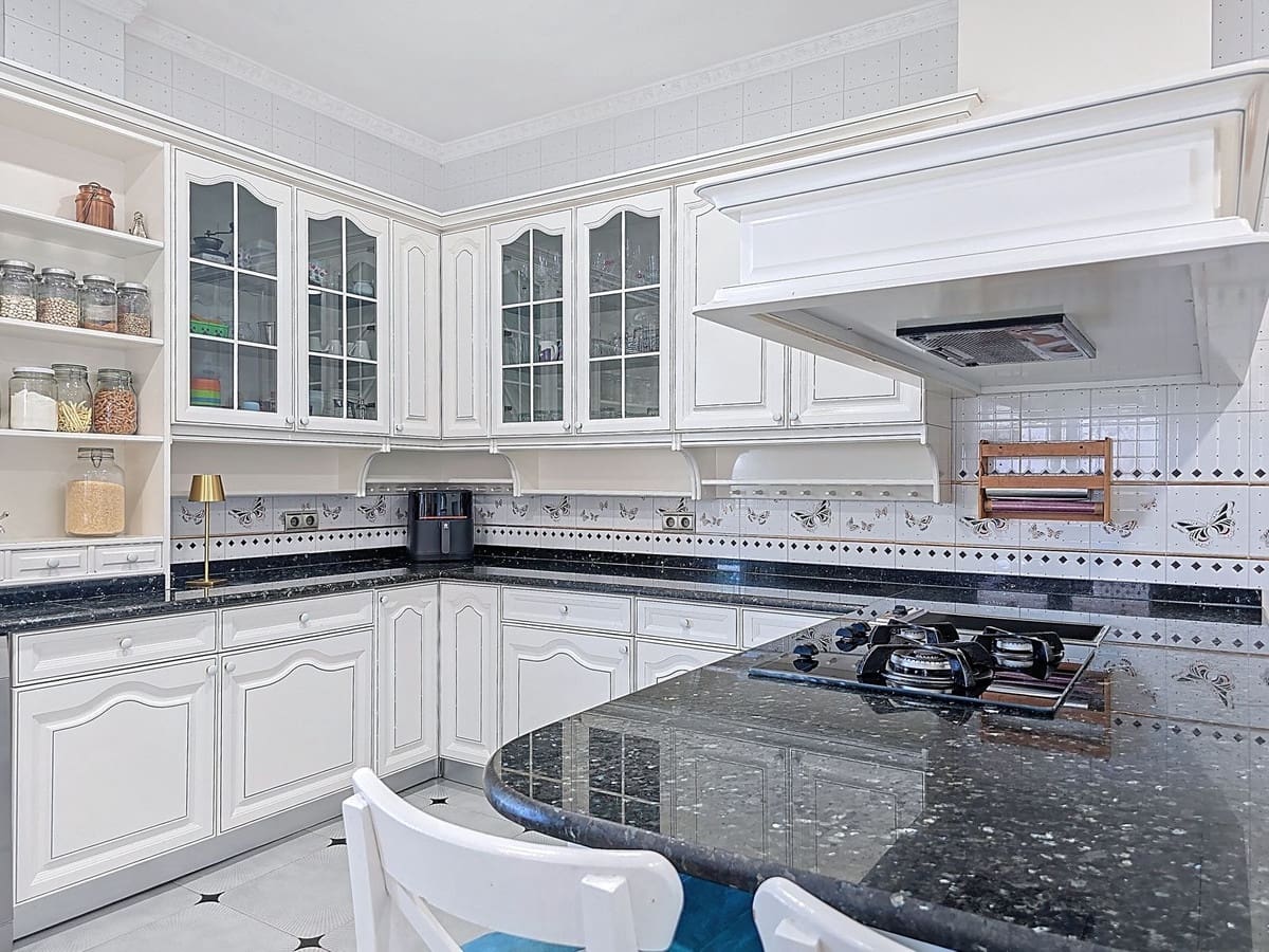 7 soveværelse Villa til salg i Motril med swimmingpool garage - € 900.000 (Ref: 9361789)