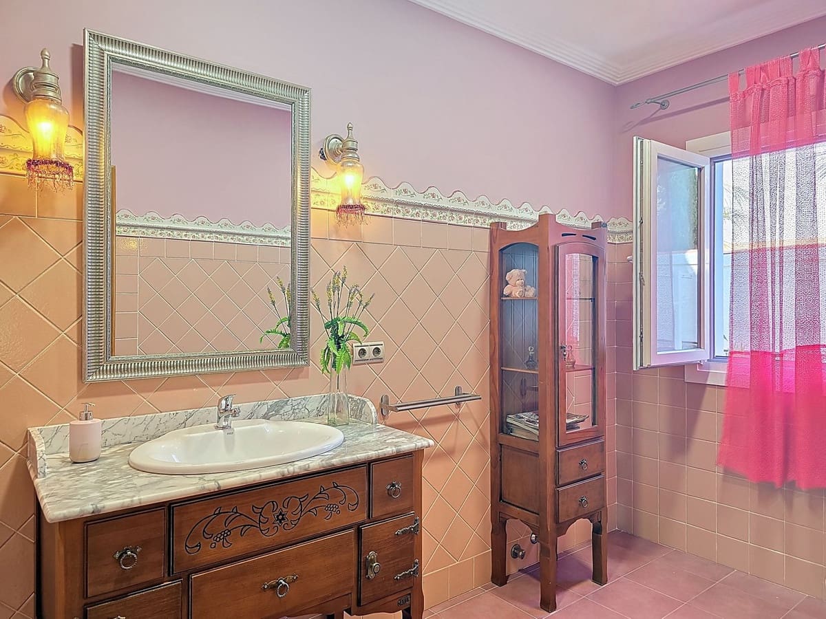 7 soveværelse Villa til salg i Motril med swimmingpool garage - € 900.000 (Ref: 9361789)