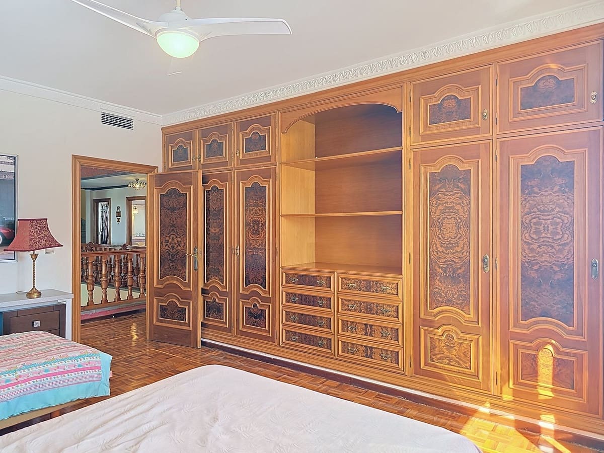 7 soveværelse Villa til salg i Motril med swimmingpool garage - € 900.000 (Ref: 9361789)