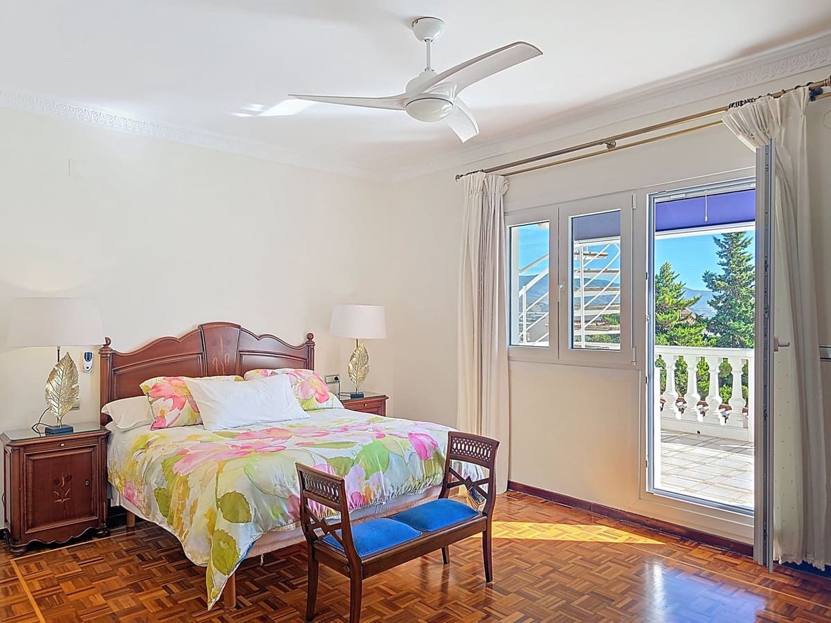 7 soveværelse Villa til salg i Motril med swimmingpool garage - € 900.000 (Ref: 9361789)