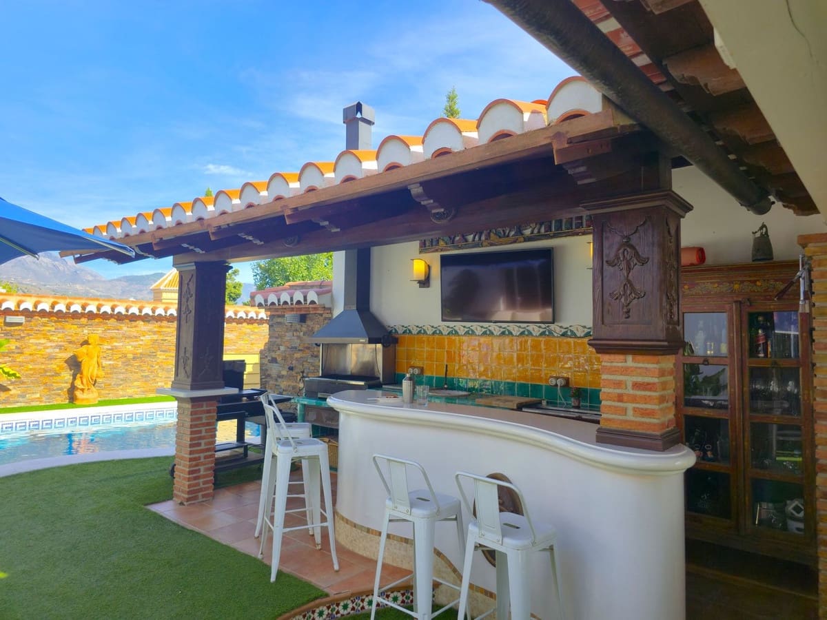 7 soveværelse Villa til salg i Motril med swimmingpool garage - € 900.000 (Ref: 9361789)