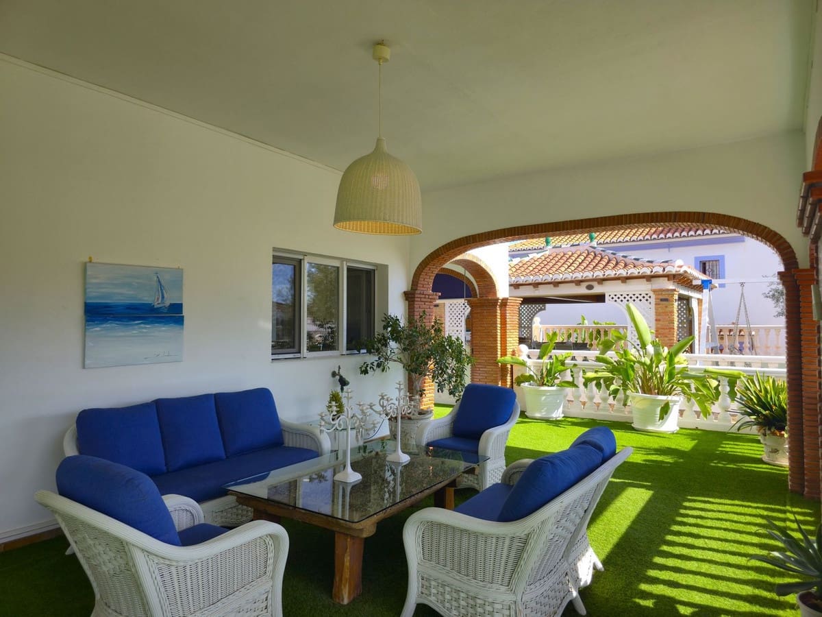 7 soveværelse Villa til salg i Motril med swimmingpool garage - € 900.000 (Ref: 9361789)