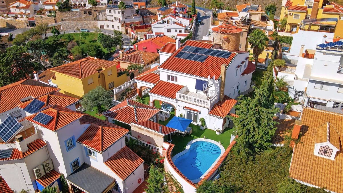 7 soveværelse Villa til salg i Motril med swimmingpool garage - € 900.000 (Ref: 9361789)