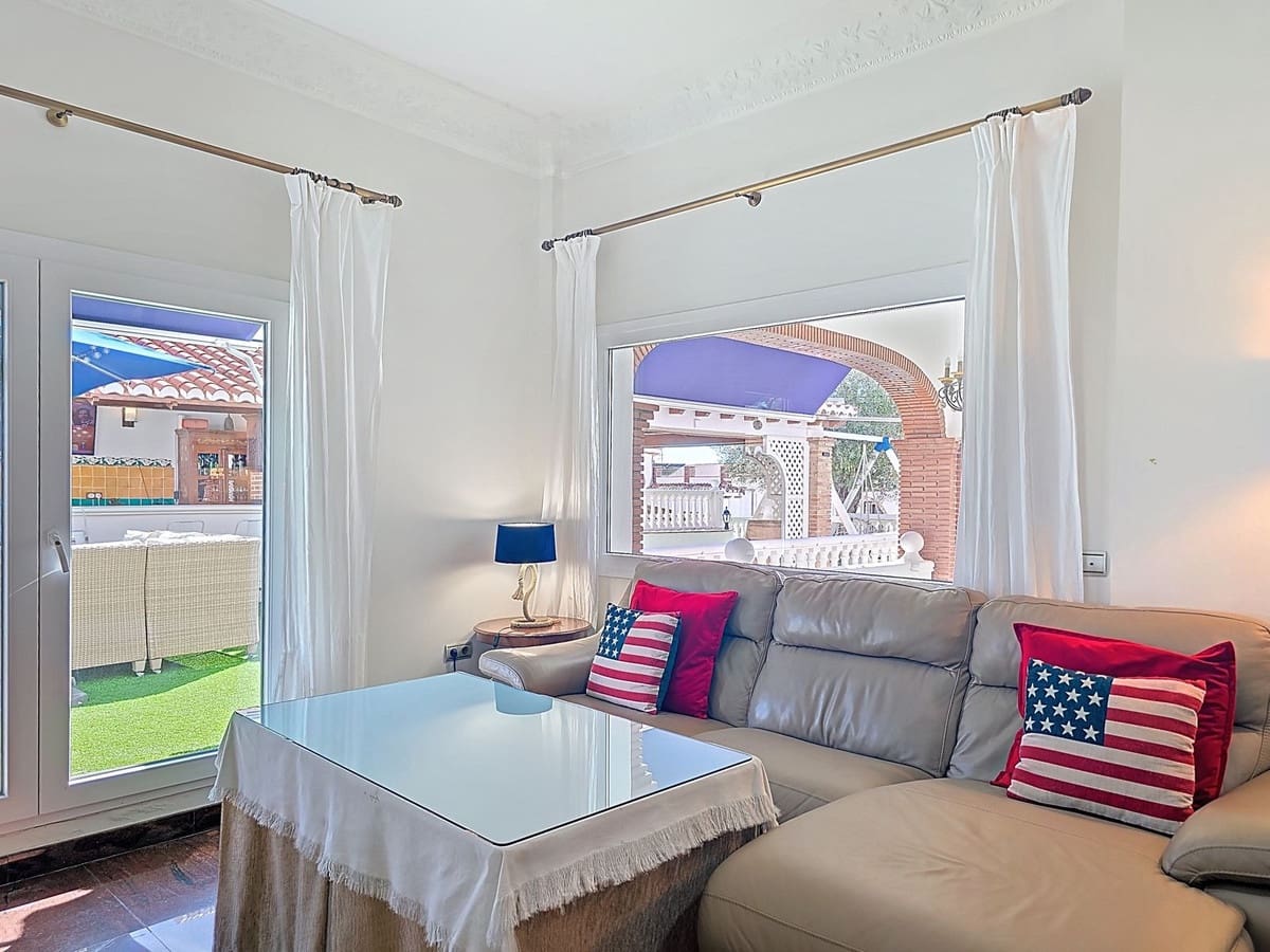 7 bedroom Villa for sale in Motril with pool garage - € 900,000 (Ref: 9361789)