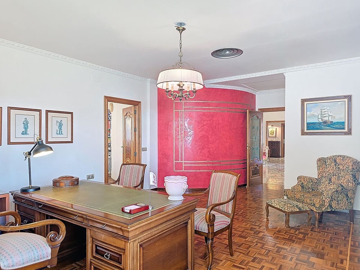 7 bedroom Villa for sale in Motril with pool garage - € 900,000 (Ref: 9361789)