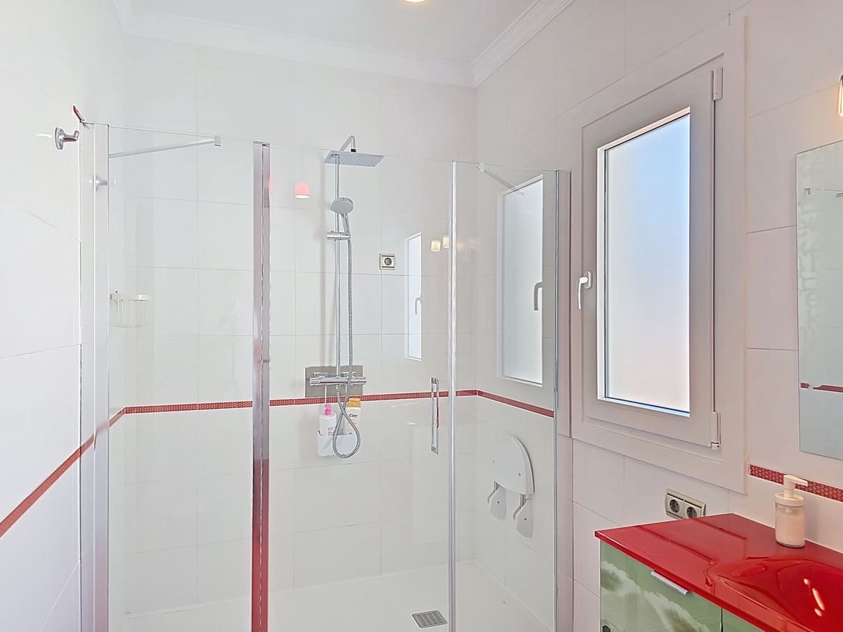 7 bedroom Villa for sale in Motril with pool garage - € 900,000 (Ref: 9361789)