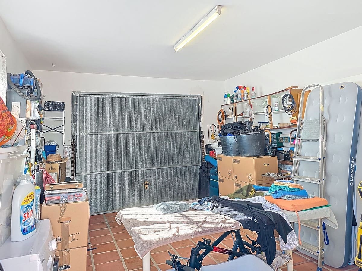 3 sovrum Villa till salu i Arenas med pool garage - 595 000 € (Ref: 9363436)