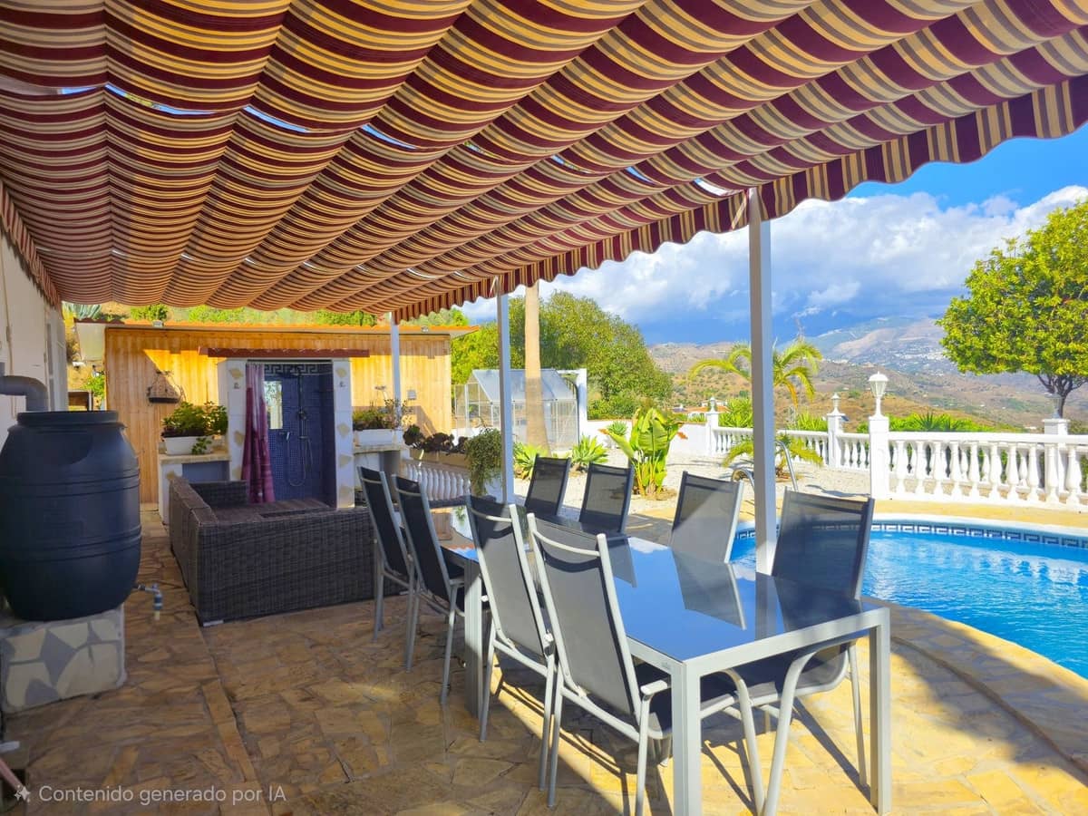 3 sovrum Villa till salu i Arenas med pool garage - 595 000 € (Ref: 9363436)