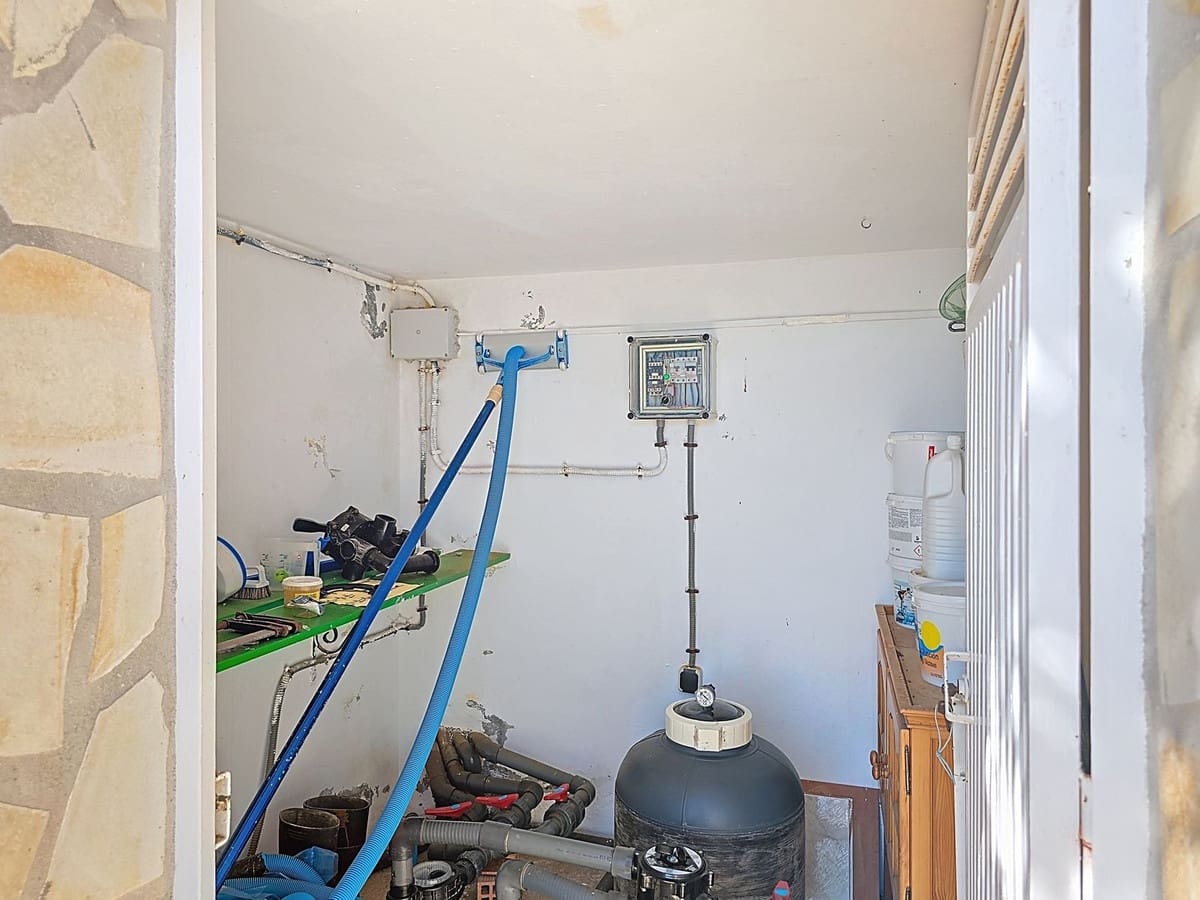 3 sovrum Villa till salu i Arenas med pool garage - 595 000 € (Ref: 9363436)