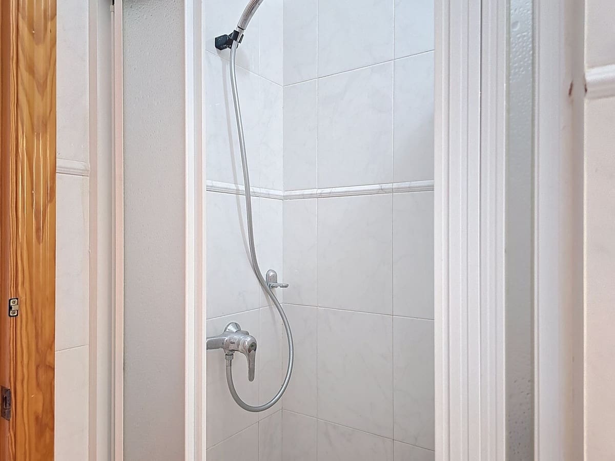 Chalet de 3 habitaciones en Arenas en venta con piscina garaje - 549.000 € (Ref: 9363436)