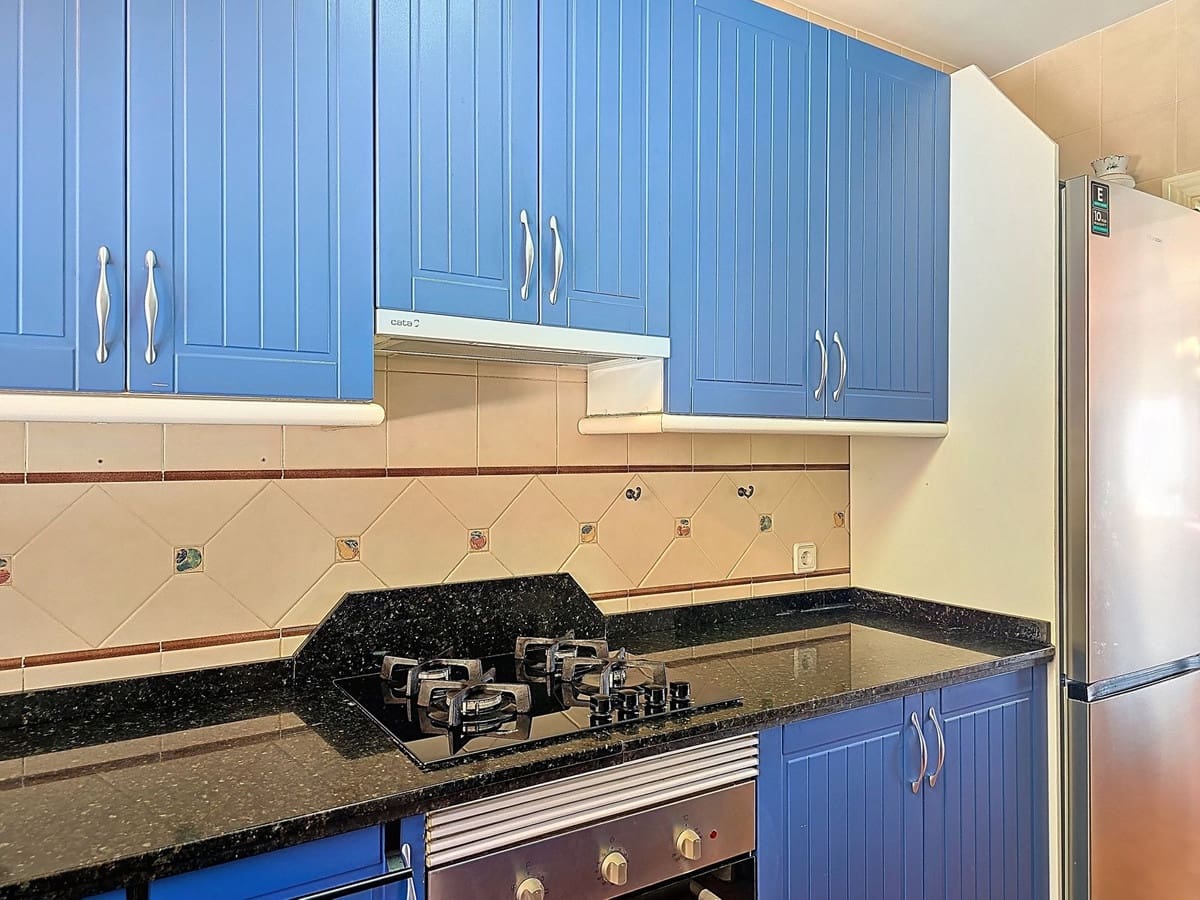 Chalet de 3 habitaciones en Arenas en venta con piscina garaje - 549.000 € (Ref: 9363436)