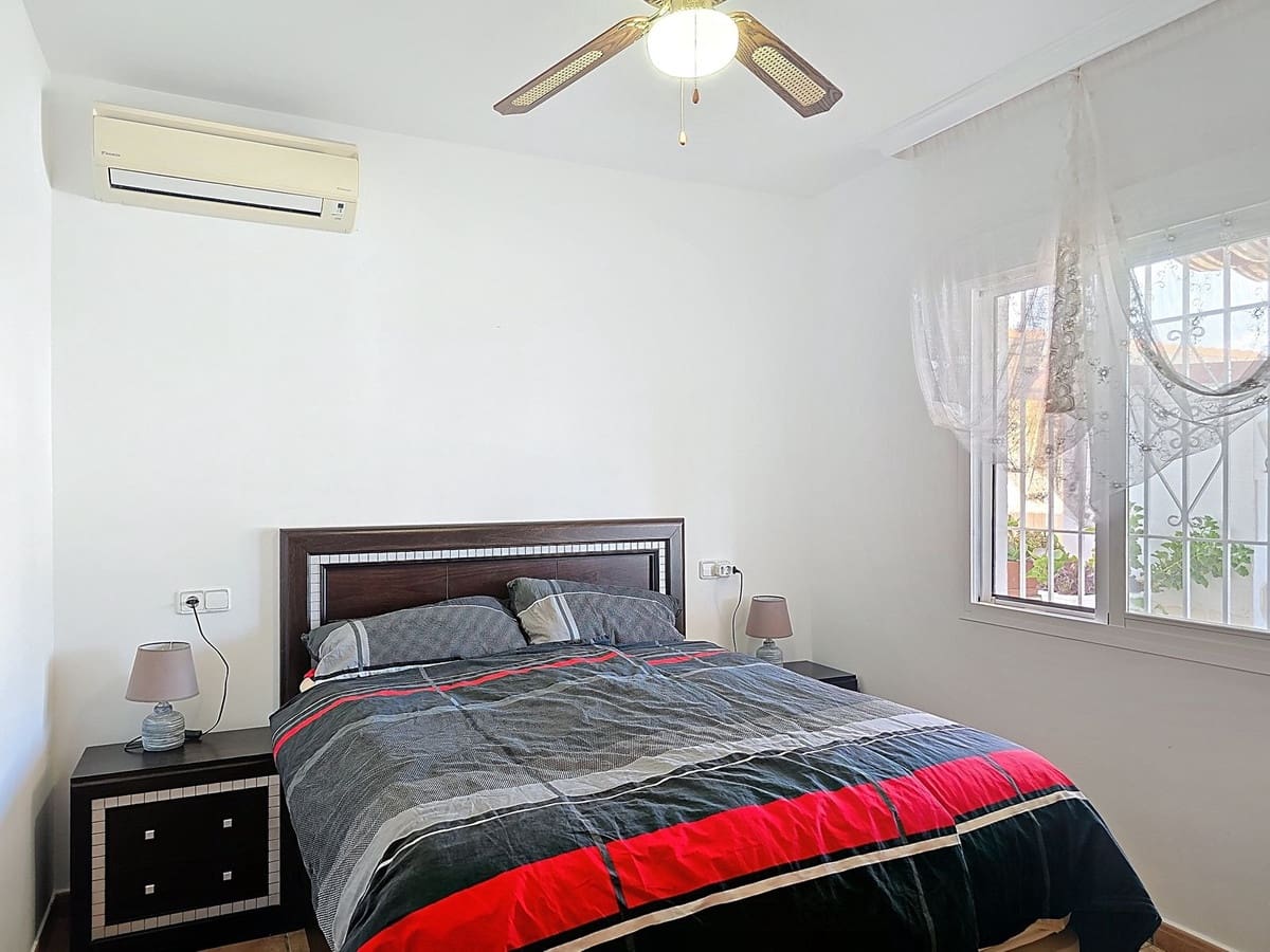 Chalet de 3 habitaciones en Arenas en venta con piscina garaje - 549.000 € (Ref: 9363436)