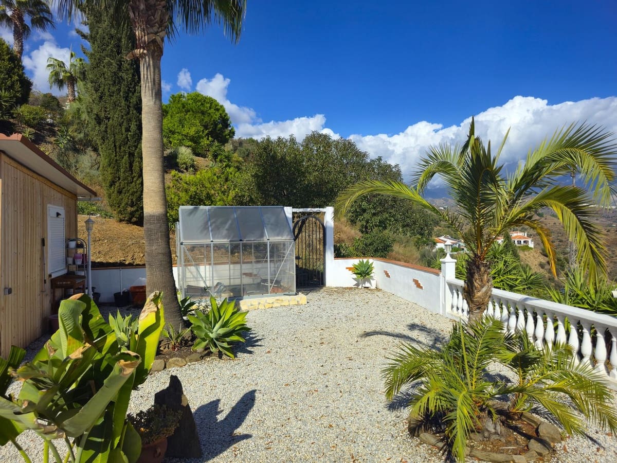 Chalet de 3 habitaciones en Arenas en venta con piscina garaje - 549.000 € (Ref: 9363436)