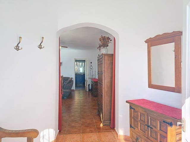 Chalet de 3 habitaciones en Arenas en venta con piscina garaje - 549.000 € (Ref: 9363436)