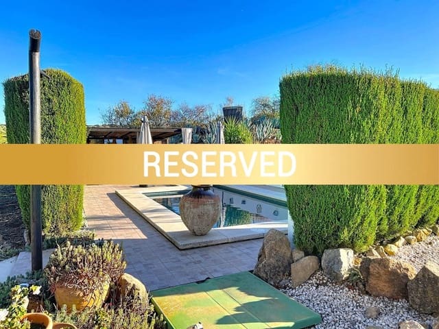 4 soveværelse Finca/Landehus til salg i Villanueva de Tapia med swimmingpool garage - € 395.000 (Ref: 9372174)