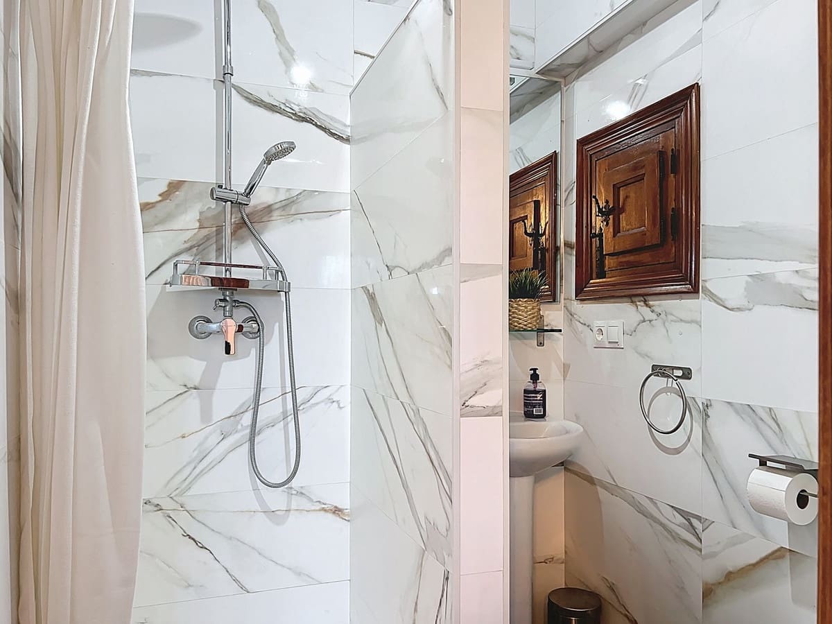 4 makuuhuone Maalaistalo myytävänä paikassa Villanueva de Tapia mukana uima-altaan 
autotalli - 395 000 € (Ref: 9372174)