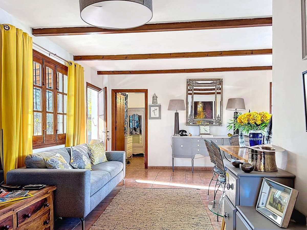 4 chambre Finca/Maison de Campagne à vendre à Villanueva de Tapia avec piscine garage - 395 000 € (Ref: 9372174)