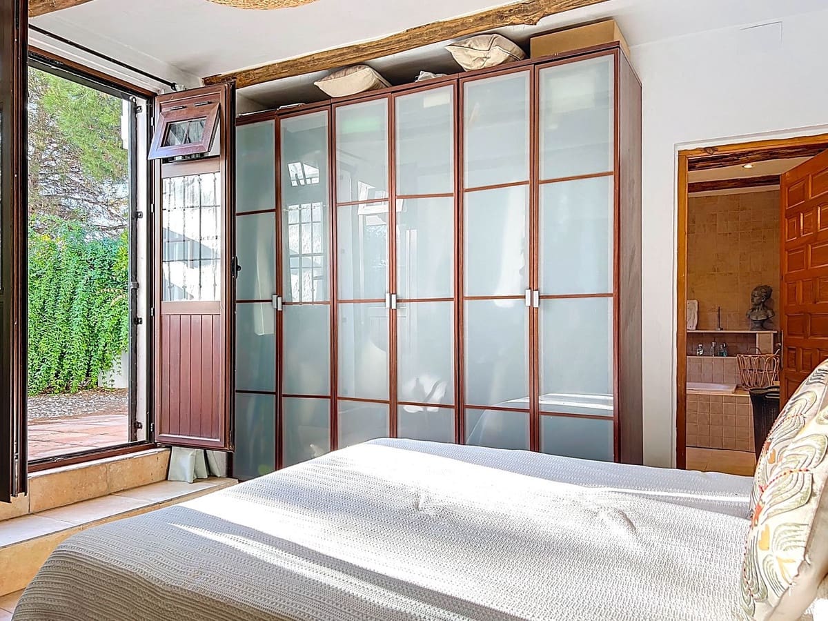 4 chambre Finca/Maison de Campagne à vendre à Villanueva de Tapia avec piscine garage - 395 000 € (Ref: 9372174)