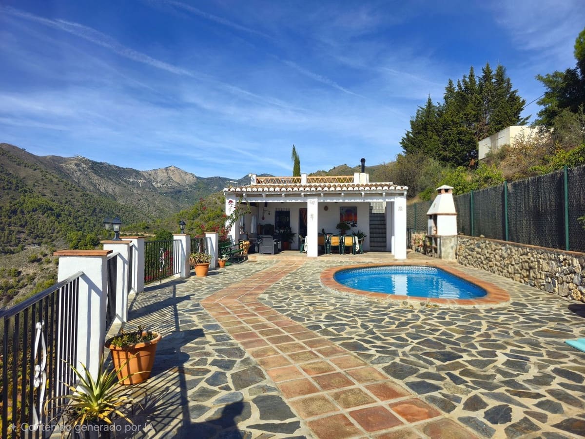 2 bedroom Finca/Country House for sale in Frigiliana with pool garage - € 350,000 (Ref: 9382016)