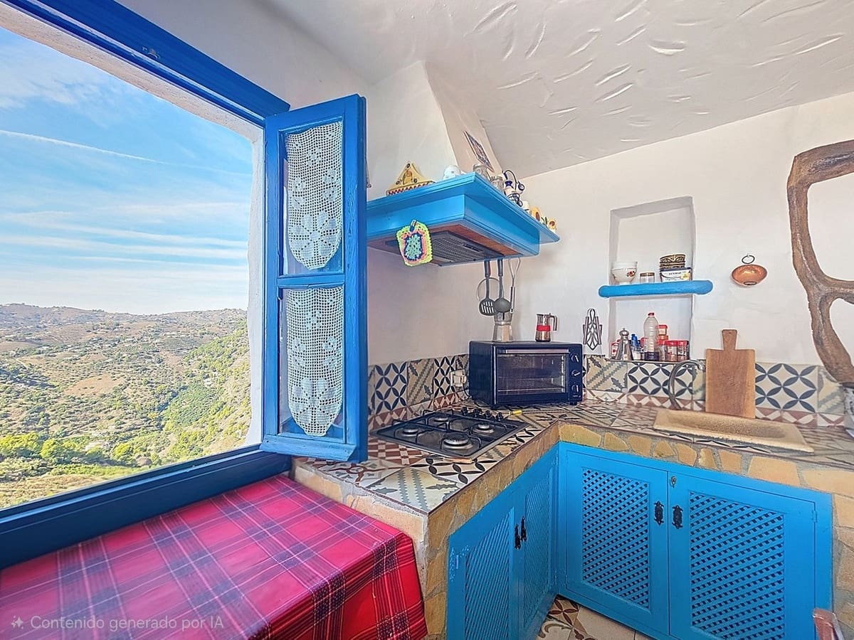 2 bedroom Finca/Country House for sale in Frigiliana with pool garage - € 339,000 (Ref: 9382016)
