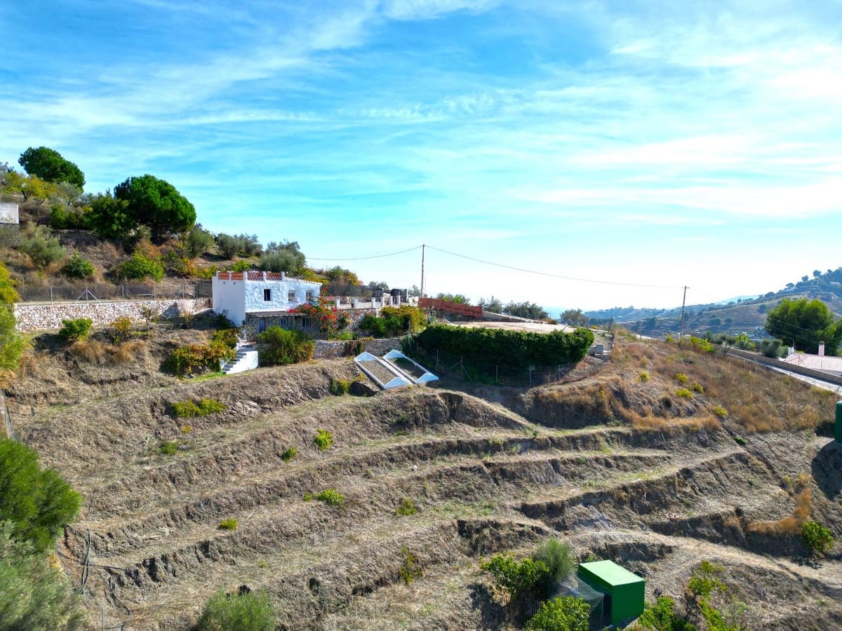 2 bedroom Finca/Country House for sale in Frigiliana with pool garage - € 339,000 (Ref: 9382016)