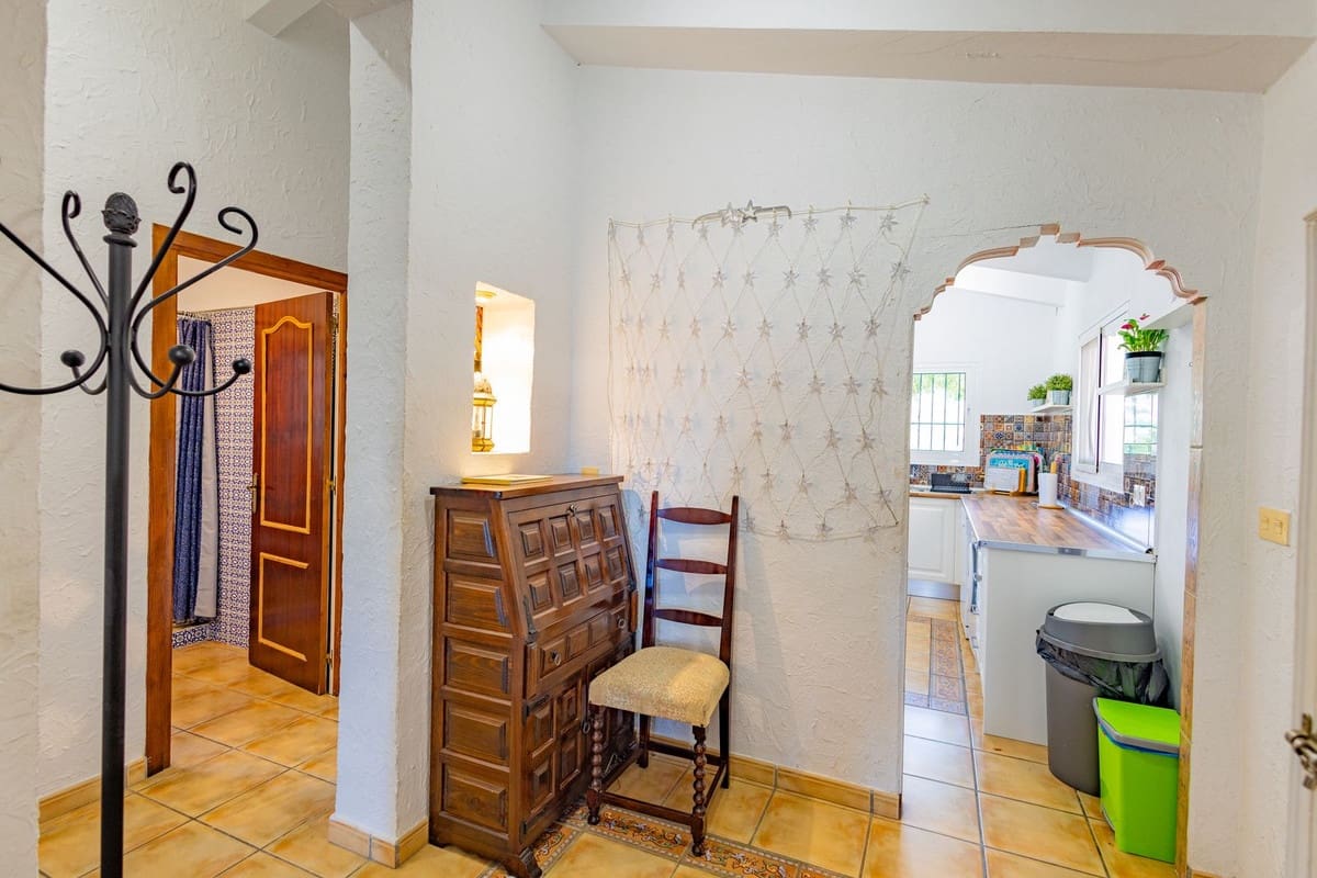 2 slaapkamer Finca/Landhuis te koop in Canillas de Aceituno met zwembad garage - € 295.000 (Ref: 9388712)