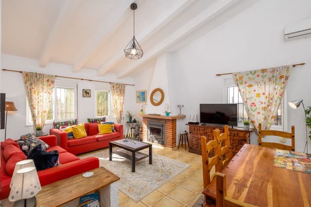 2 chambre Finca/Maison de Campagne à vendre à Canillas de Aceituno avec piscine garage - 295 000 € (Ref: 9388712)