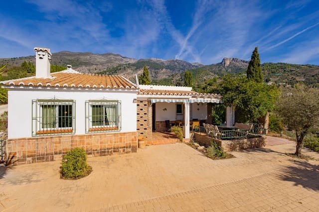 2 chambre Finca/Maison de Campagne à vendre à Canillas de Aceituno avec piscine garage - 295 000 € (Ref: 9388712)