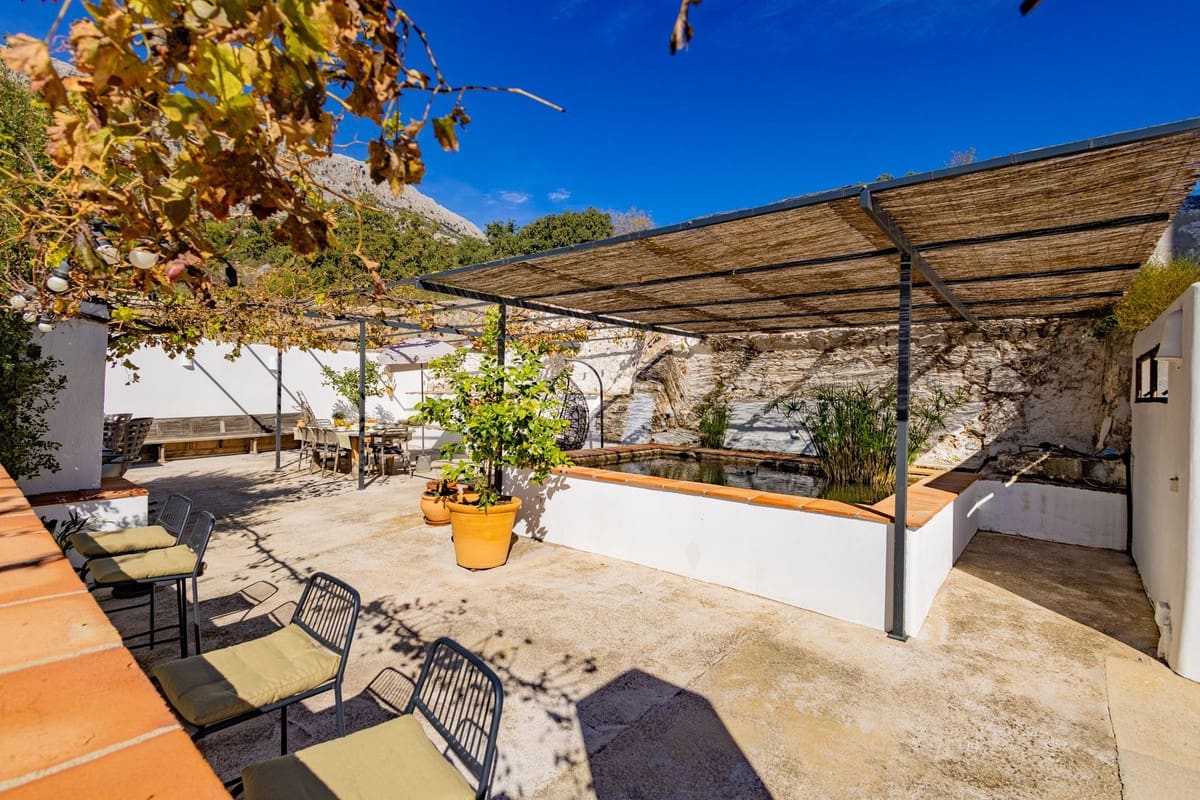 6 soverom Finca/Herregård til salgs i Colmenar med svømmebasseng garasje - € 1 250 000 (Ref: 9394267)