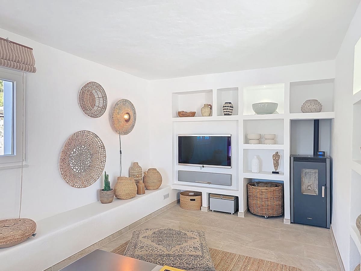 6 soveværelse Finca/Landehus til salg i Colmenar med swimmingpool garage - € 1.250.000 (Ref: 9394267)