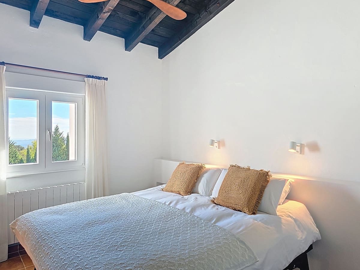 6 soveværelse Finca/Landehus til salg i Colmenar med swimmingpool garage - € 1.250.000 (Ref: 9394267)