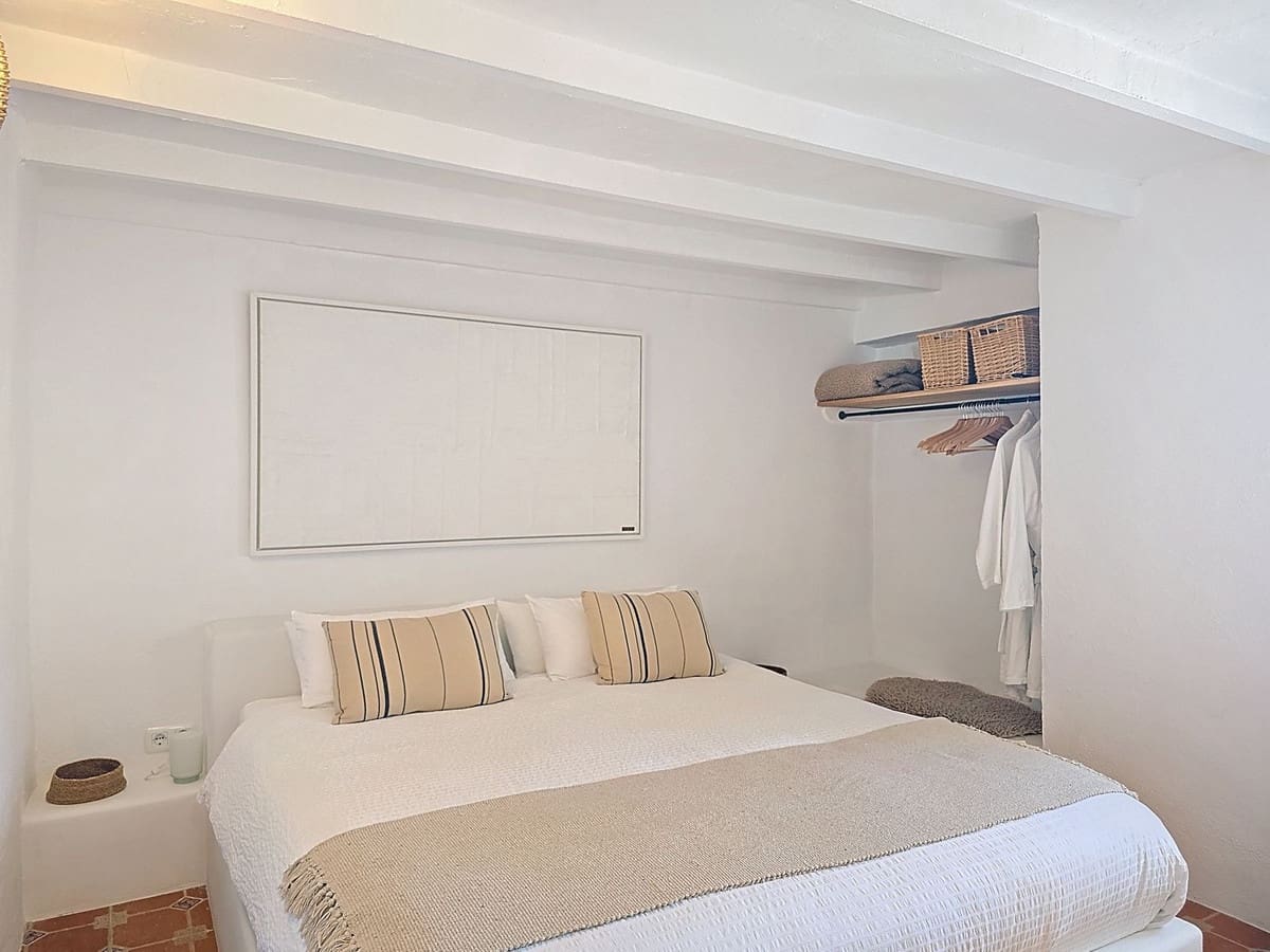 6 soveværelse Finca/Landehus til salg i Colmenar med swimmingpool garage - € 1.250.000 (Ref: 9394267)