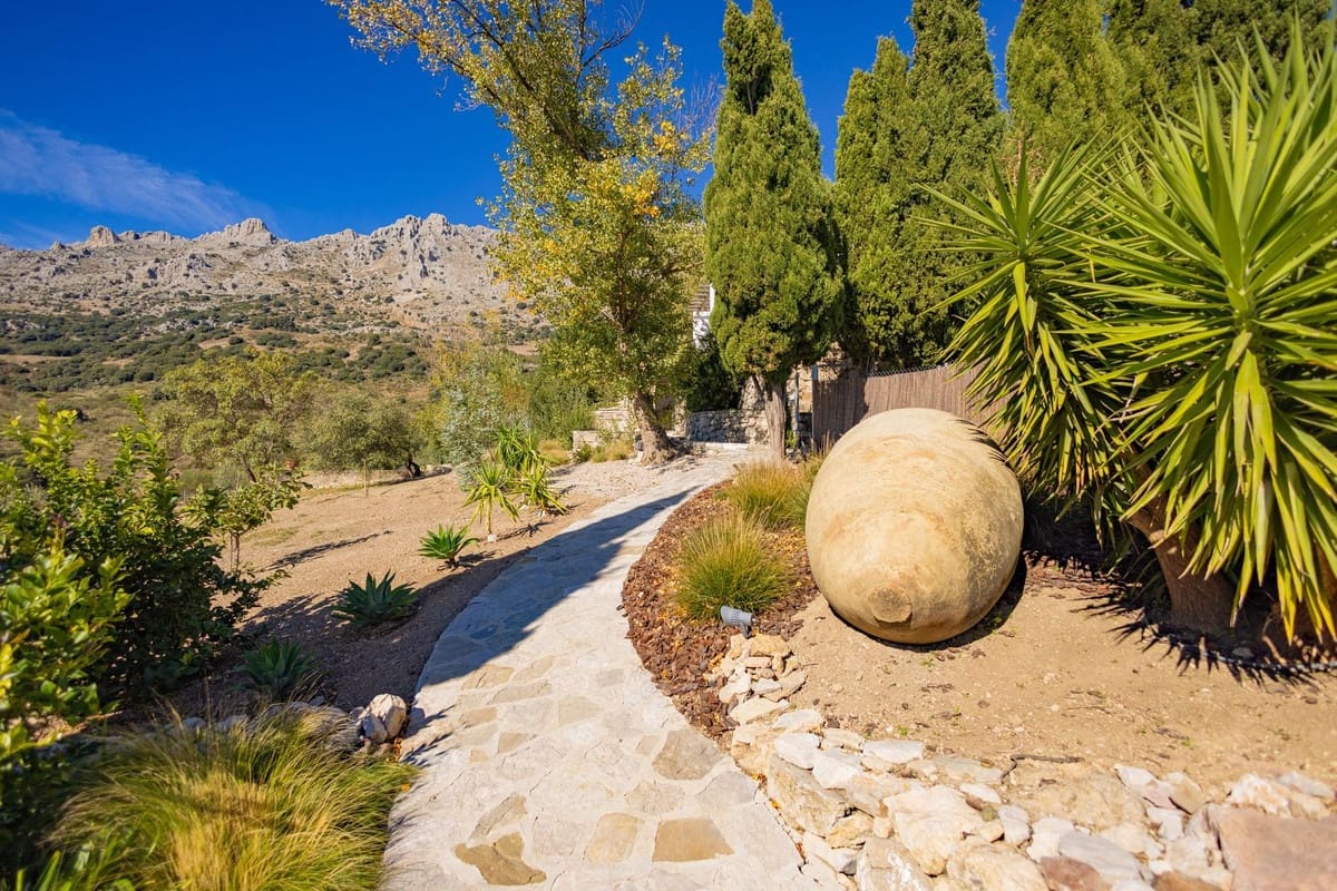 6 soveværelse Finca/Landehus til salg i Colmenar med swimmingpool garage - € 1.250.000 (Ref: 9394267)