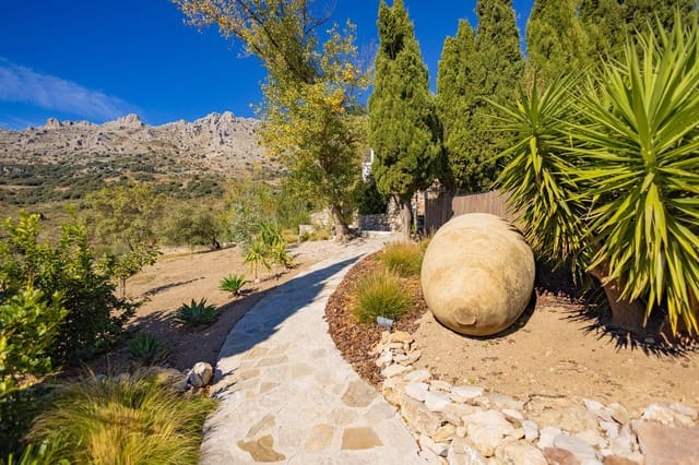 6 slaapkamer Finca/Landhuis te koop in Colmenar met zwembad garage - € 1.250.000 (Ref: 9394267)